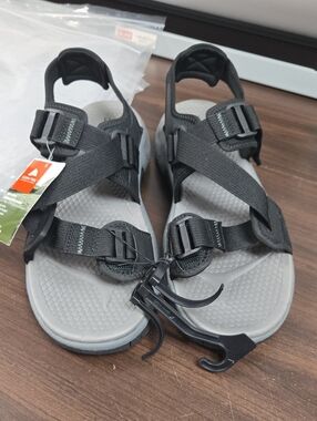 Ozark Trail Size 13 Black and Grey Adjustable Casual Sandal